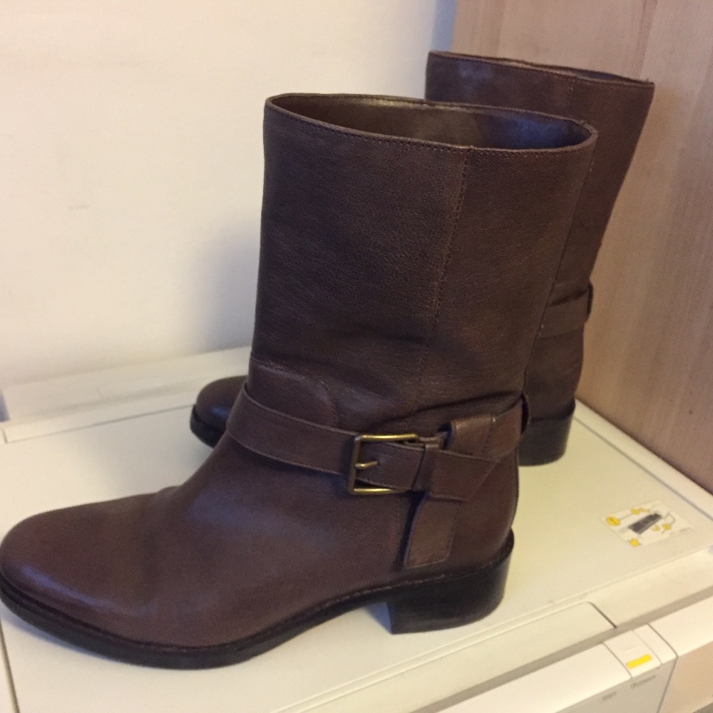 Cole Haan Briarcliff leather Bootie, Size 6.5